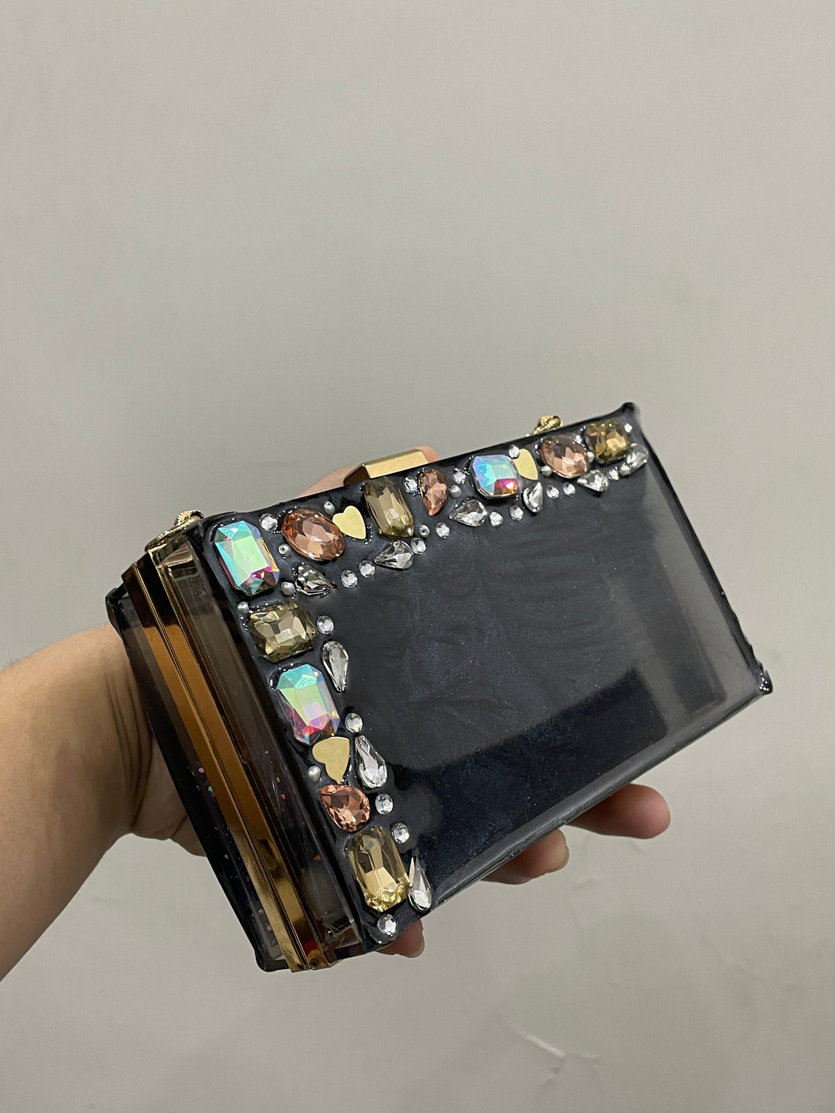 Fully customised resin clutches